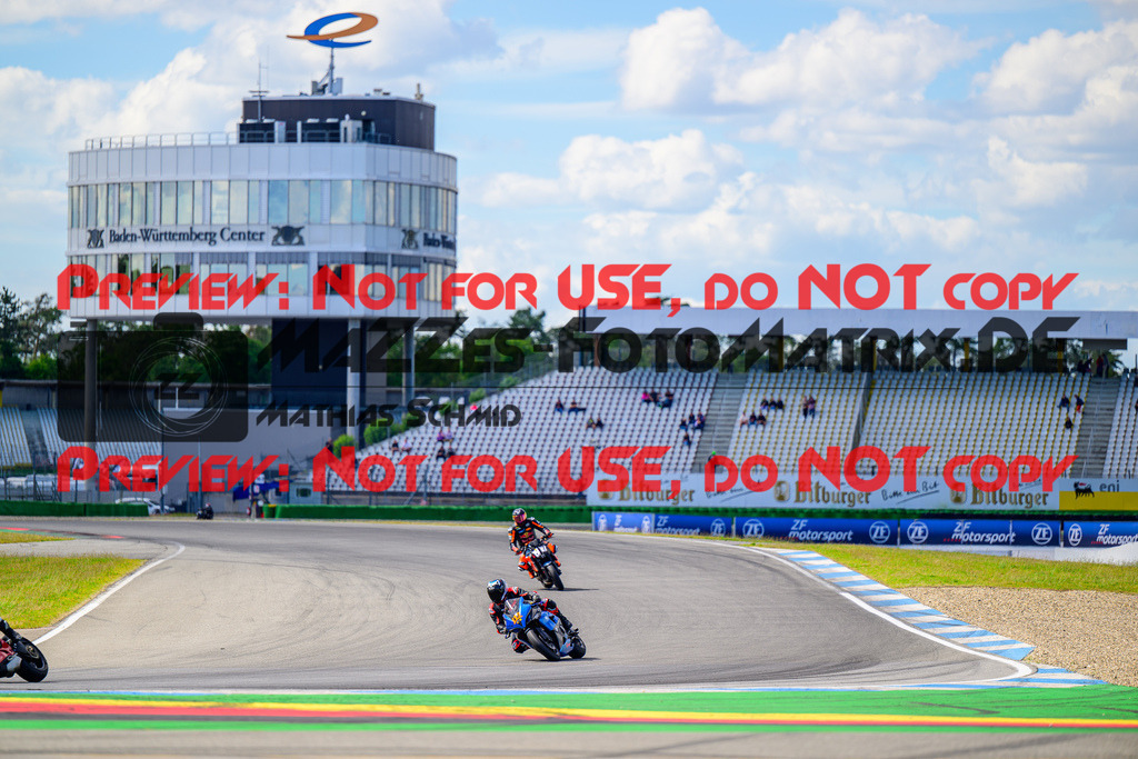 MaZZes_FotoMatrix_240615_6021986_9173 | GELB