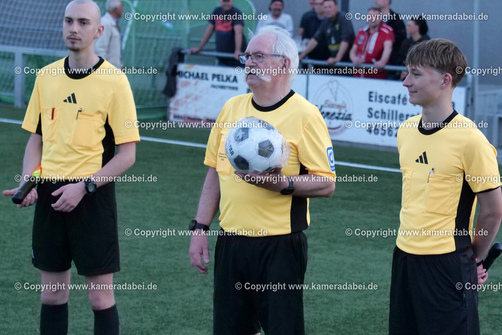 Fußball Kreispokal 25/26 Ü 32 : Spiel um Platz 3 : SV 08/29 Friedrichsfeld - SV Ringenberg AH  2 : 1 | Fußball Kreispokal 25/26 Ü 32 : Spiel um Platz 3 : SV 08/29 Friedrichsfeld - SV Ringenberg AH  2 : 1Spielort : Voerde Friedrichsfeld - Realisiert mit Pictrs.com