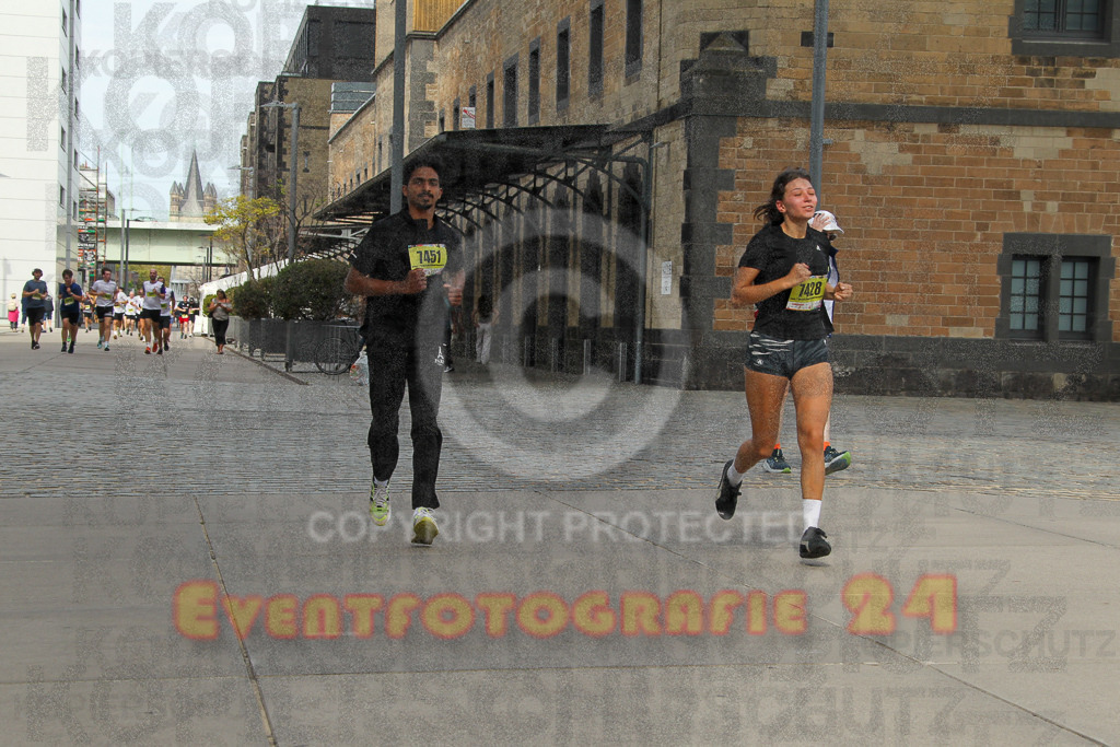 250920_1326_EV4_5540 | Sportfotografie im Rhein-Sieg Kreis, Köln, Bonn, NRW, Rheinland Pfalz, Hessen, etc. Unser Tätigkeitsfeld umfasst den Laufsport vom Volkslauf über den Marathon, Duathlon, Triathon bis zum Ultralauf wie Kölnpfad Ultra oder Schindertrail.