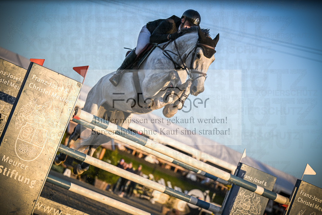 DOS_0121 | Entdecke hochwertige Reitturnierfotos von Foto Oger. Professionell, emotional und authentisch – jetzt Lieblingsmomente im Shop bestellen.Deutschlandweite Turnierfotografie. - Realisiert mit Pictrs.com