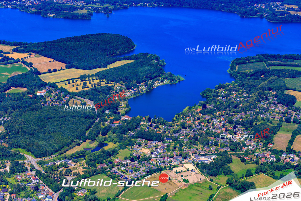 Die Luftbildaufnahme Kellersee - Eutin wurde 2018 mittels Flugzeug (keine Drohne) erstellt. Perfekte Schärfe und Druck- Auflösung- Garantiert!