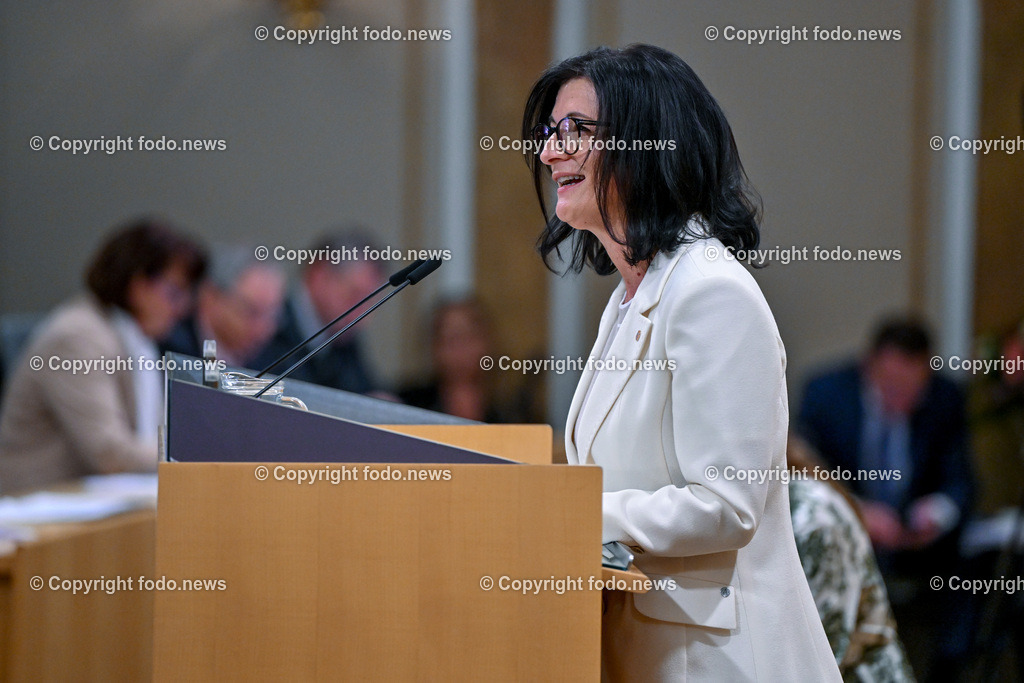 Landhaus Linz_ Promenade_ Landtagssitzung_ 24.10.2024-84 | 24.10.2024, Landhaus Linz AUT, Promenade, Landtagssitzung, im Bild Margit Angerlehner (VP, Klubobfrau)