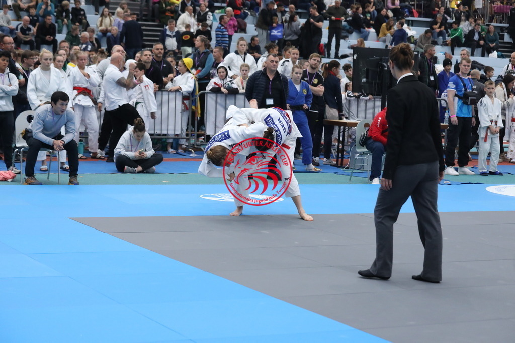 1J7A2650 | Fotos vom Adler Cup - Pictures from Adler Cup

Hier findet Ihr alle Eindrücke und großen Momente der Adler Cup Wochenenden. Here you will find all impressions and great moments of the Adler Cup weekends. - Realisiert mit Pictrs.com