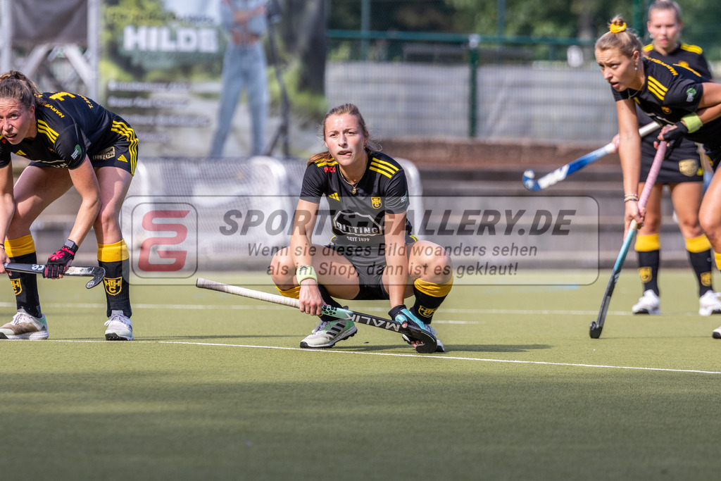 MJ_01.10.2023_F_UHTC-HTHC-30 | Katharina Kiefer (Harvestehuder THC #33), Uhlenhorst Mülheim - Harvestehuder THC am 1.10.2023 im Waldstadion, Mülheim a. d. Ruhr