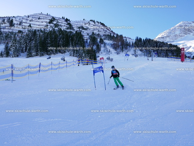 Emilia (1) | Photos von der Skischule Warth - Realisiert mit Pictrs.com