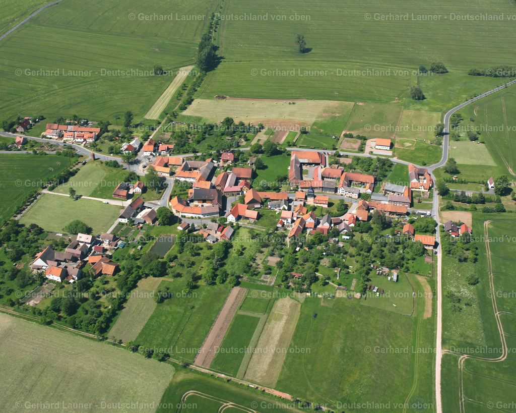 2634404 | WALLRODE 16.06.2006 Dorf - Ansicht in Wallrode im Bundesland Thüringen, Deutschland. // Village view in Wallrode in the state Thuringia, Germany. Foto: Gerhard Launer