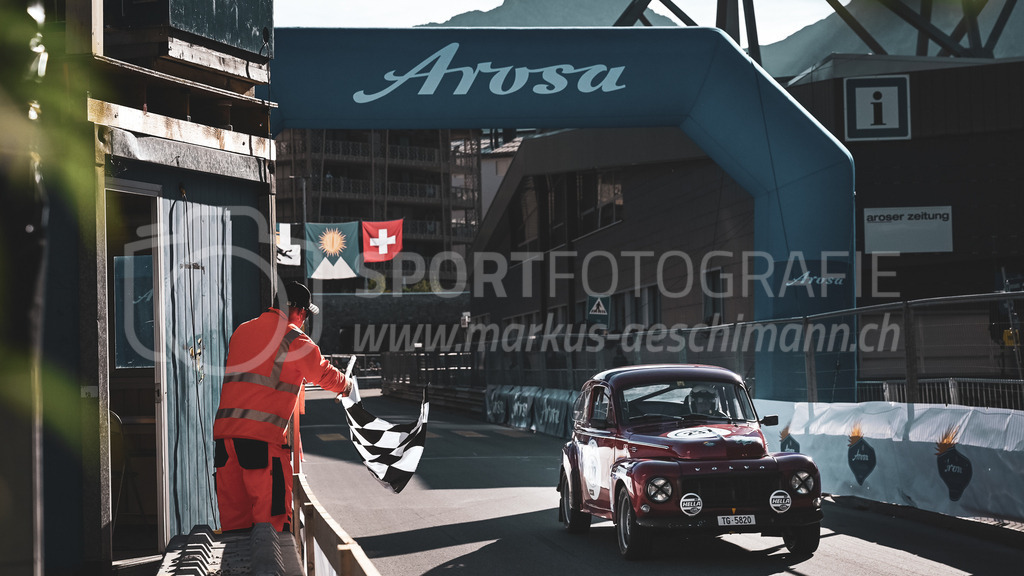 19. Arosa ClassicCar 2023 - 2. September 2023 | 19. Arosa ClassicCar 2023
Arosa, Schweiz
Bühler Andi aus Sirnach mit der Startnummer 237 in einem Volvo PV 544 Sport, Jahrgang 1960, in der Klasse Classic Trophy.
@arosaclassiccar, @arosa.official, #arosaclassiccar, #arosa, #76curves, #classiccar
Bild: Sportfotografie Markus Aeschimann | www.markus-aeschimann.ch - Realisiert mit Pictrs.com