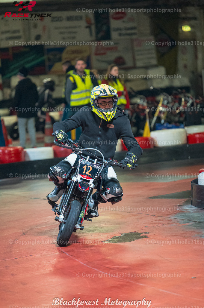 26_01_25racetrck.1126-7 | Sportfotografie , Motorsport, Motoross, Reitsport, Mointainbike, Enduro,
Landschaft , Outdoor, Eventfotografie, Landschaft, Bilder online bestellen - Realisiert mit Pictrs.com