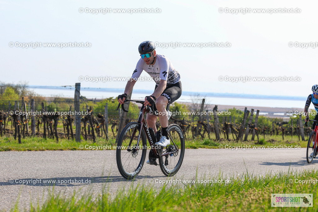 IMG_0941 | @sportshot_your_pictrs #yourpictures#roadtowm2029 #nrm #neusiedlerseeradmarathon #neusiedlersee #neusiedlerseetourismus #burgenland #mörbisch #nrm26 #burgenlandtourismus #voglundco #poweredbyburgenlandtourismus #radsport #rad #marathon #ucigranfondo #visitburgenland #ucigranfondoworldseries