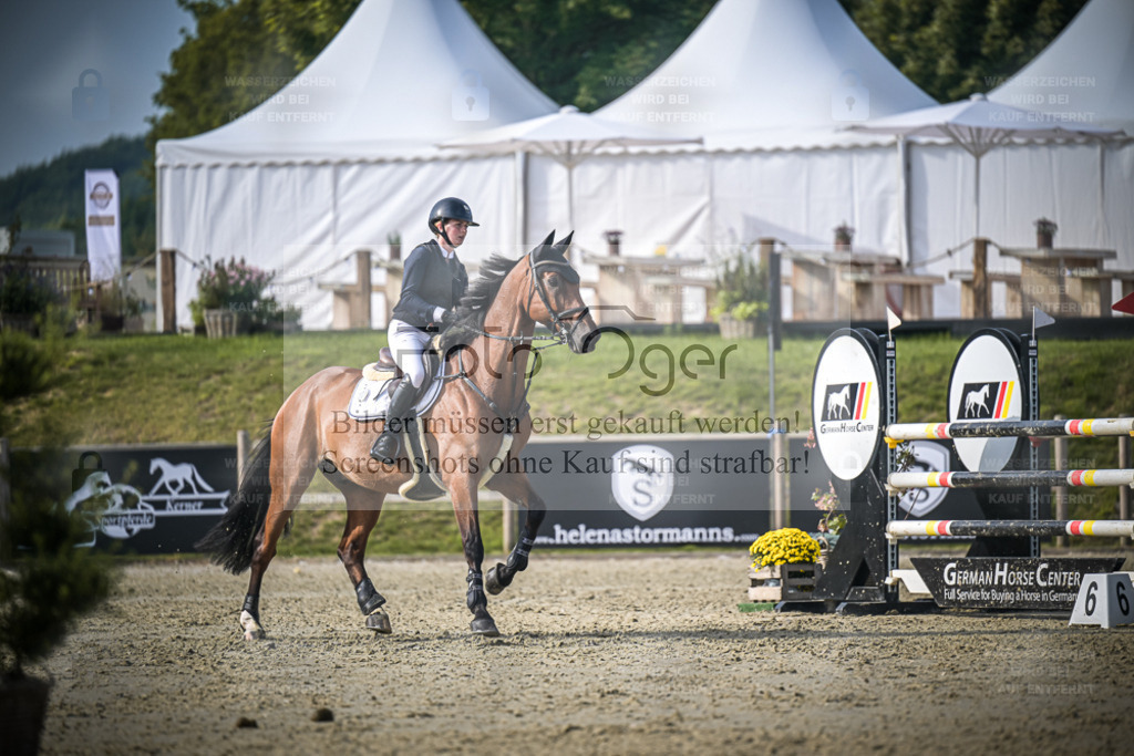 DOS_2856 | Entdecke hochwertige Reitturnierfotos von Foto Oger. Professionell, emotional und authentisch – jetzt Lieblingsmomente im Shop bestellen. - Realisiert mit Pictrs.com