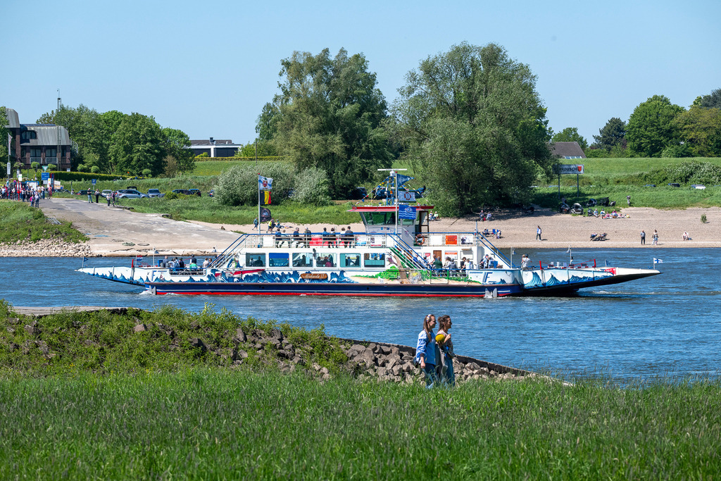 260501_Rhein_8076_1_mr | Entdecke exklusive Fotografie im muebri Shop: Stimmungsvolle Motive  Naturaufnahmen und mehr. Jetzt hochwertige Wandbilder und Fotoabzüge online kaufen! - Realisiert mit Pictrs.com