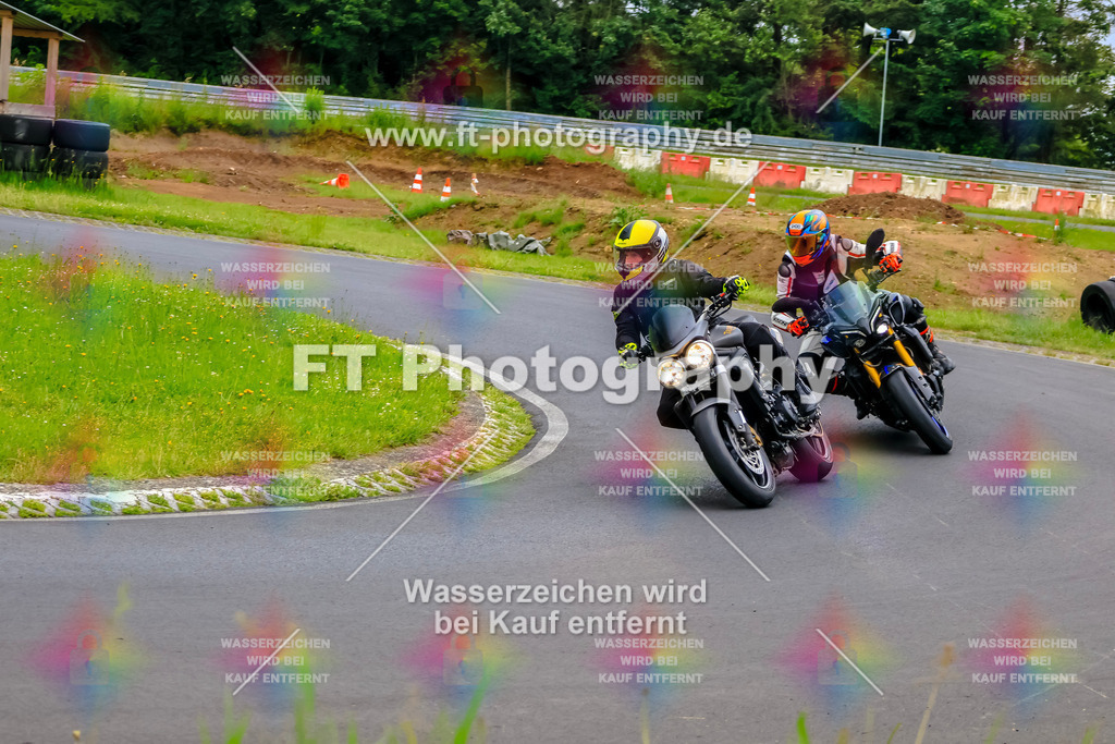 VBK-7441 | Hier findet Ihr Bilder von Touristenfahrten auf der Nürburgring Nordschleife oder von anderen Veranstaltungen die ich besucht habe. Viel Spass beim Durch Schauen 
