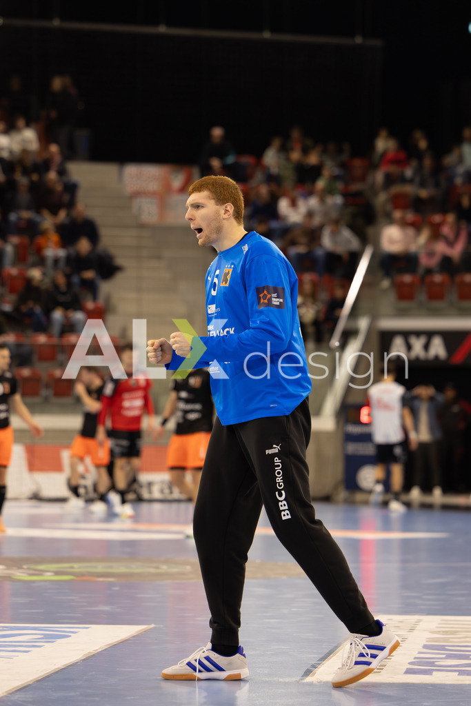 Handballen I Herren I Saison 2025-2026 I Quickline Handball League 2026 | Men I 18. Spieltag I Pfade Winterthur - Kadetten Schaffhausen I 20.12.2025 | 5 Leon Bergmann (Kadetten Schaffhausen) - Torhüter - Realisiert mit Pictrs.com
