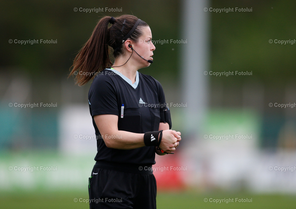 A_LUI_180426_15 | SPORT FUSSBALL REGIONALLIGA MITTE ASKOE OEDT-SK TREIBACH 18.04.2026 IM BILD:SCHIEDSRICHTERIN LENA HIRTL FOTO:FOTOLUI