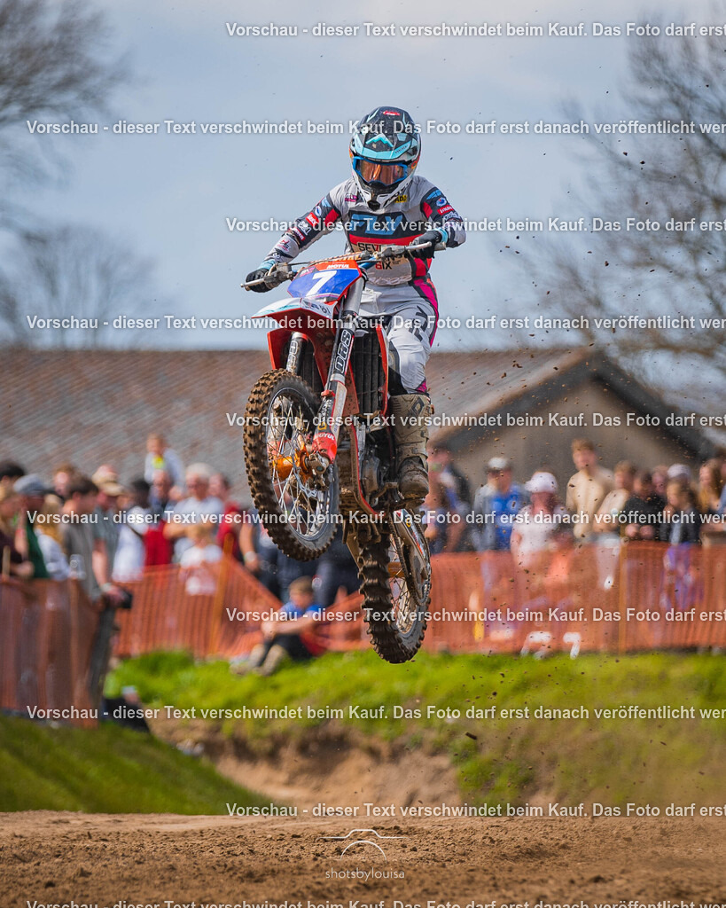 04_13_Bensdorf_Ladies-2525 | Sportfotografin aus Berlin-Brandenburg mit Fokus auf Motocross. Ich halte deine sportliche Leistung und echte Emotionen auf und neben der Strecke professionell fest. Entdecke die Fotos von deinem Rennen und bestelle sie direkt hier im Shop.
