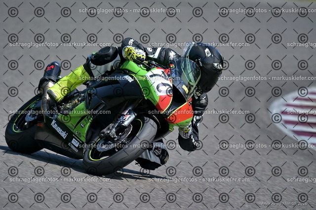 26BT02-1506 | markuskiefer.com - Realisiert mit Pictrs.com