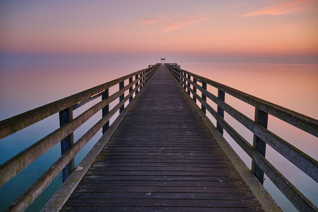 CS-240427-0819-1 | Sonnenaufgang an der Seebrücke Boltenhagen