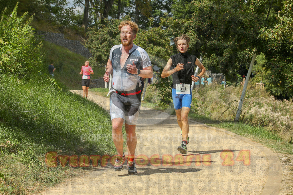 250824_1334_EX1_2844 | Sportfotografie im Rhein-Sieg Kreis, Köln, Bonn, NRW, Rheinland Pfalz, Hessen, etc. Unser Tätigkeitsfeld umfasst den Laufsport vom Volkslauf über den Marathon, Duathlon, Triathon bis zum Ultralauf wie Kölnpfad Ultra oder Schindertrail.