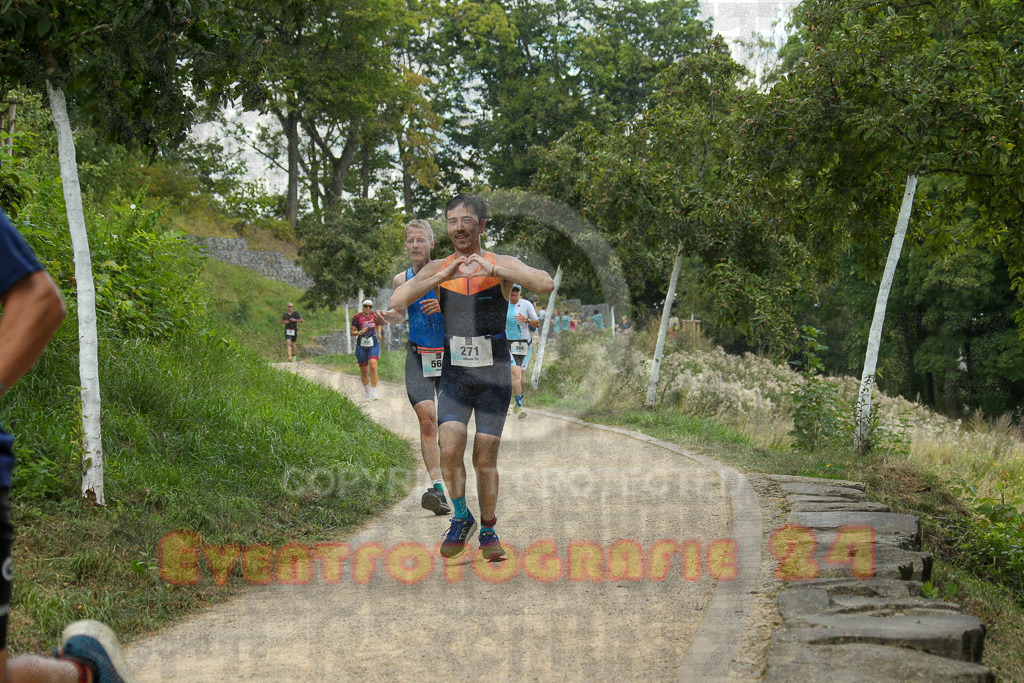 250824_1356_EX1_4307 | Sportfotografie im Rhein-Sieg Kreis, Köln, Bonn, NRW, Rheinland Pfalz, Hessen, etc. Unser Tätigkeitsfeld umfasst den Laufsport vom Volkslauf über den Marathon, Duathlon, Triathon bis zum Ultralauf wie Kölnpfad Ultra oder Schindertrail.