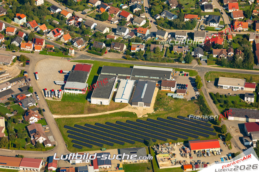 Das Luftbild zeigt :  Ellingen - Die Luftaufnahme wurde 2024 vom UL-Flugzeug aus erstellt ( keine Drohne ) - Hochauflösende Luftaufnahme - Für grossformatige Ausdrucke geeignet. Die Geschenkidee !Mit Lizenz und Bildrechte bestellbar