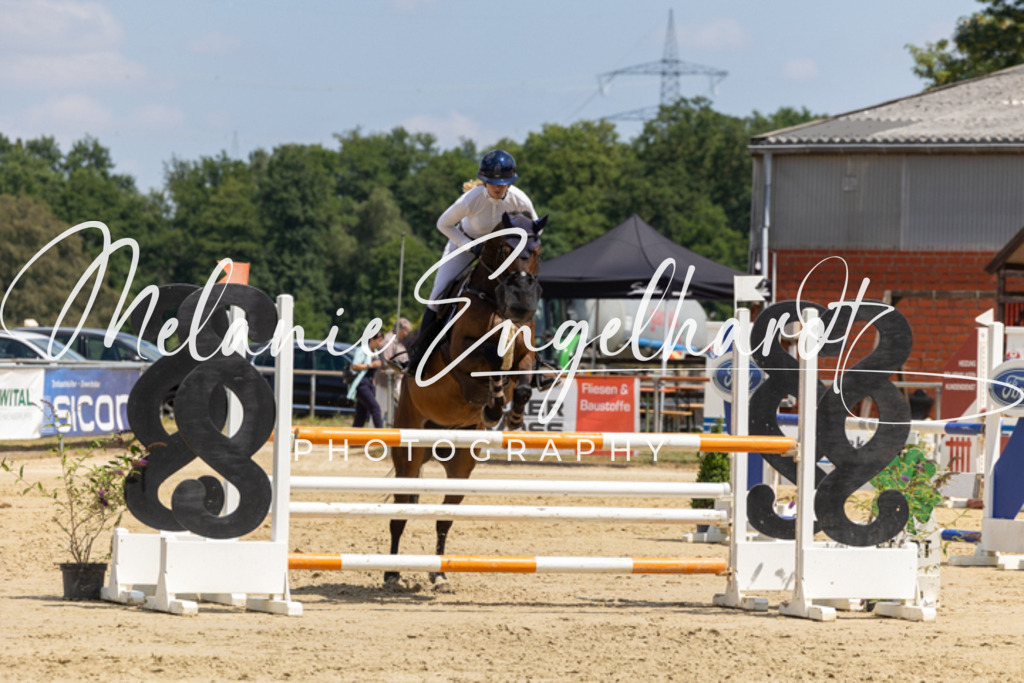 7I8A2607 | melanie-engelhardt-photography - Realisiert mit Pictrs.com