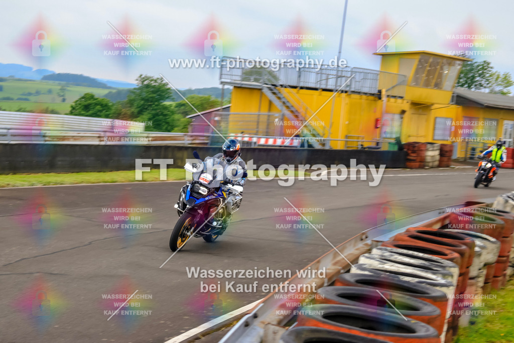 OBK-5485 | Hier findet Ihr Bilder von Touristenfahrten auf der Nürburgring Nordschleife oder von anderen Veranstaltungen die ich besucht habe. Viel Spass beim Durch Schauen 