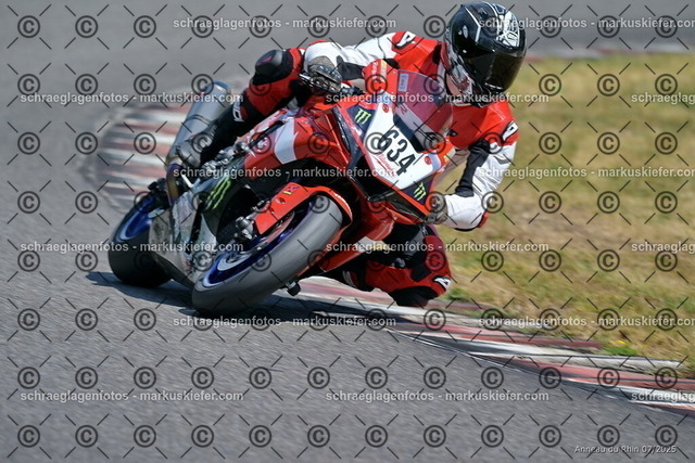 25bt04-0792 | markuskiefer.com - Realisiert mit Pictrs.com
