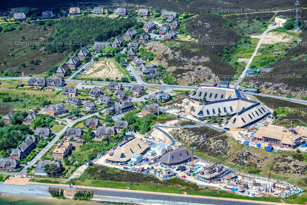 Sylt_List_Lanserhof_ELS_0100150622 | LIST 15.06.2022 Umbau und Revitalisierung auf der Erweiterungs- Baustelle der Hotelanlage " Lanserhof " in List auf der Insel Sylt im Bundesland Schleswig-Holstein, Deutschland. Weiterführende Informationen bei: Lanserhof GmbH. // Reconstruction and revitalization on the extension construction site of the hotel complex " Lanserhof " in List at the island Sylt in the state Schleswig-Holstein, Germany. Further information at: Lanserhof GmbH. Foto: Martin Elsen