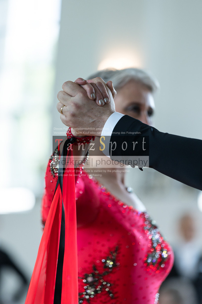 20240525_RL-Masters3-Std_4512 | Tanzsportbilder, Standardtanz, Lateintanz, WDSF, DTV, LTVB, dancecomp, goc, hessen tanzt, blaues band der spree, walzer, tango, wiener walzer, slowfox, quickstepp, samba, rumba, cha-cha-cha, paso doble. jive, hd-kroft photography, turniertanzsport