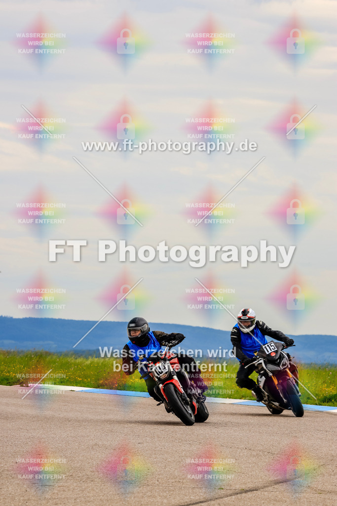 MotoTeam-2987 | Hier findet Ihr Bilder von Touristenfahrten auf der Nürburgring Nordschleife oder von anderen Veranstaltungen die ich besucht habe. Viel Spass beim Durch Schauen 