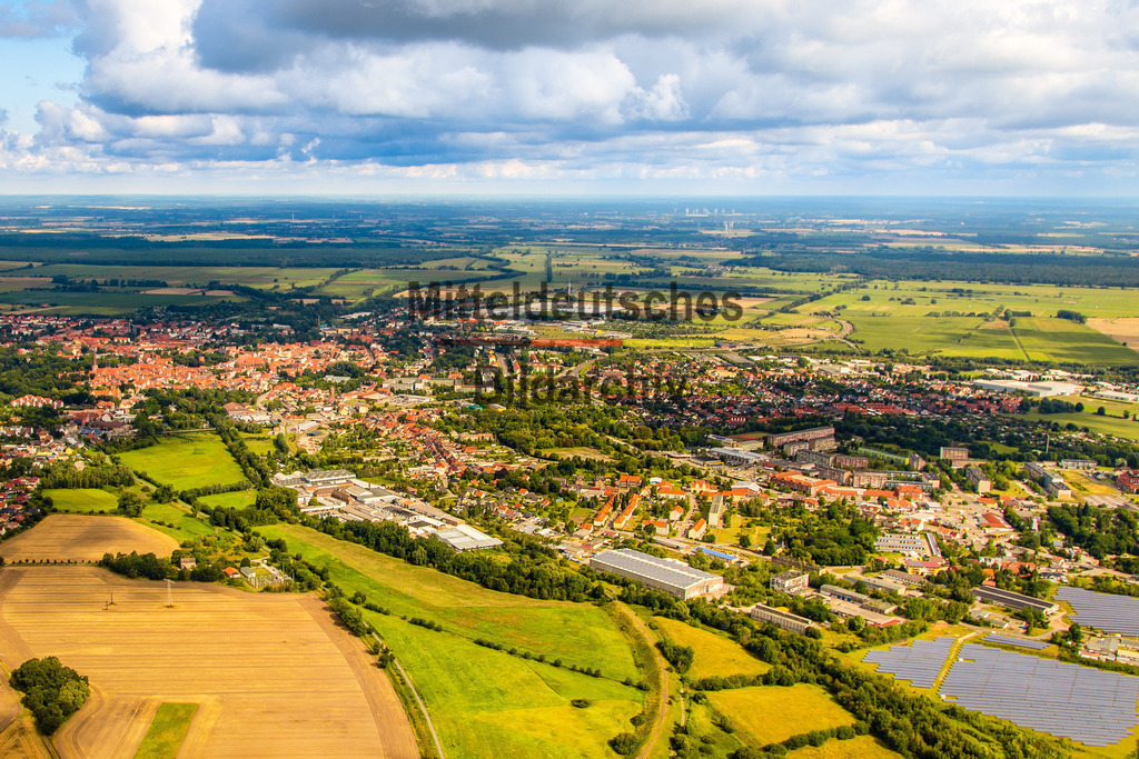 Luftbild Salzwedel B71 Gartenstraße ARCTA-6813 | Salzwedel in der Altmark - Realisiert mit Pictrs.com