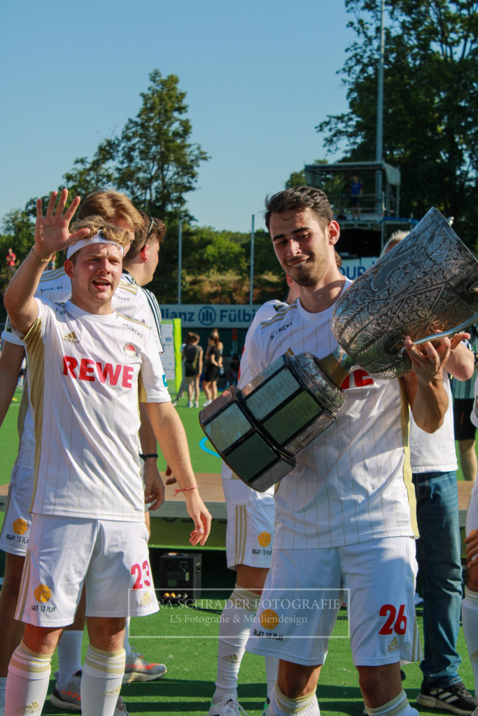 DM23 Finale Herren Mannheimer HC -  Rot-Weiß Köln 04.06.23-300 | lanaschraderfotografie - Realisiert mit Pictrs.com