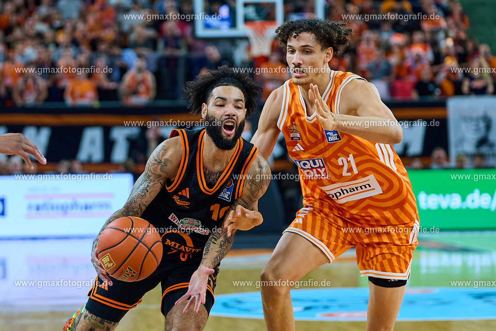 GER, ratiopharm ulm vs. RASTA Vechta, Basketball, 10. Spieltag, EasyCredit Bundesliga, Spielzeit 2025/2026, 13.12.2025 | GER, ratiopharm ulm vs. RASTA Vechta, Basketball, 10. Spieltag, EasyCredit Bundesliga, Spielzeit 2025/2026, 13.12.2025Foto: Gerald Oelze-de Stoppany