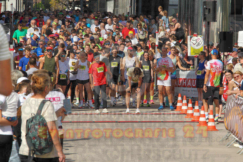 250920_1429_EV4_6948 | Sportfotografie im Rhein-Sieg Kreis, Köln, Bonn, NRW, Rheinland Pfalz, Hessen, etc. Unser Tätigkeitsfeld umfasst den Laufsport vom Volkslauf über den Marathon, Duathlon, Triathon bis zum Ultralauf wie Kölnpfad Ultra oder Schindertrail.
