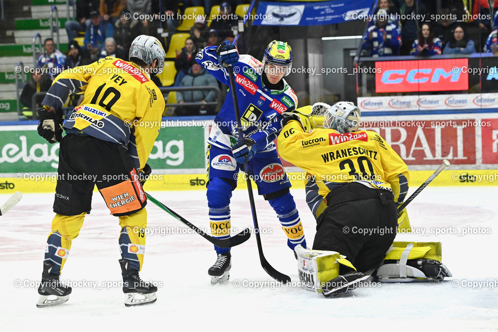 EC IDM Wärmepumpen VSV vs. Vienna Capitals | #30 Sebastian Wraneschitz Vienna Capitals, #19 Linden Vey Vienna Capitals, #78 Felix Maxa EC VSV, EC IDM Wärmepumpen VSV vs. Vienna Capitals, EC IDM Wärmepumpen VSV vs. Vienna Capitals am 28.01.2026 in Villach (Stadthalle Villach), Austria, (Photo by Bernd Stefan)