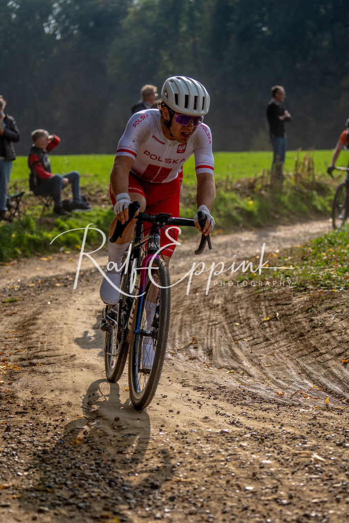 Ralf Eppink Photography 20251012_DSC04971 | Sportfotografie, Eventfotografie, Porträtfotografie, Radsport Fotograf, Triathlon Fotograf, Düsseldorf Fotograf, Köln Fotograf, Actionfotografie, Teamfotografie, Peoplefotografie, Business Portraits, Veranstaltungsfotografie, Reportagefotografie - Realisiert mit Pictrs.com