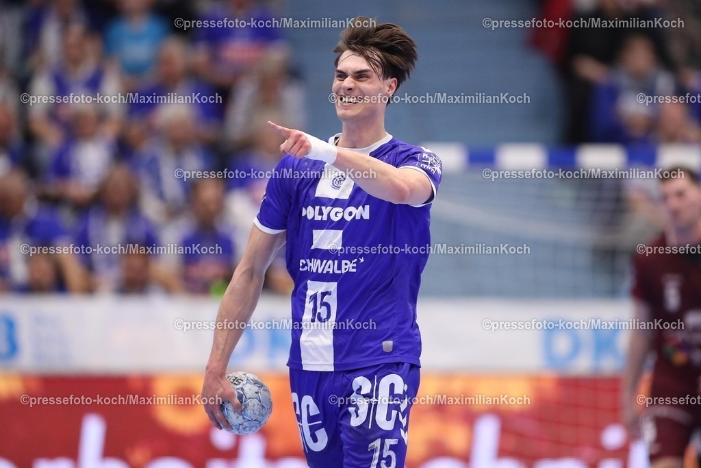 Gum25042501056 | 25.04.2025, Handball, HBL, VfL Gummersbach - 1. VfL Potsdam, Schwalbe-Arena: Miro Schluroff (GUM #15) lachend jubelnd Freude Mimik Gestik