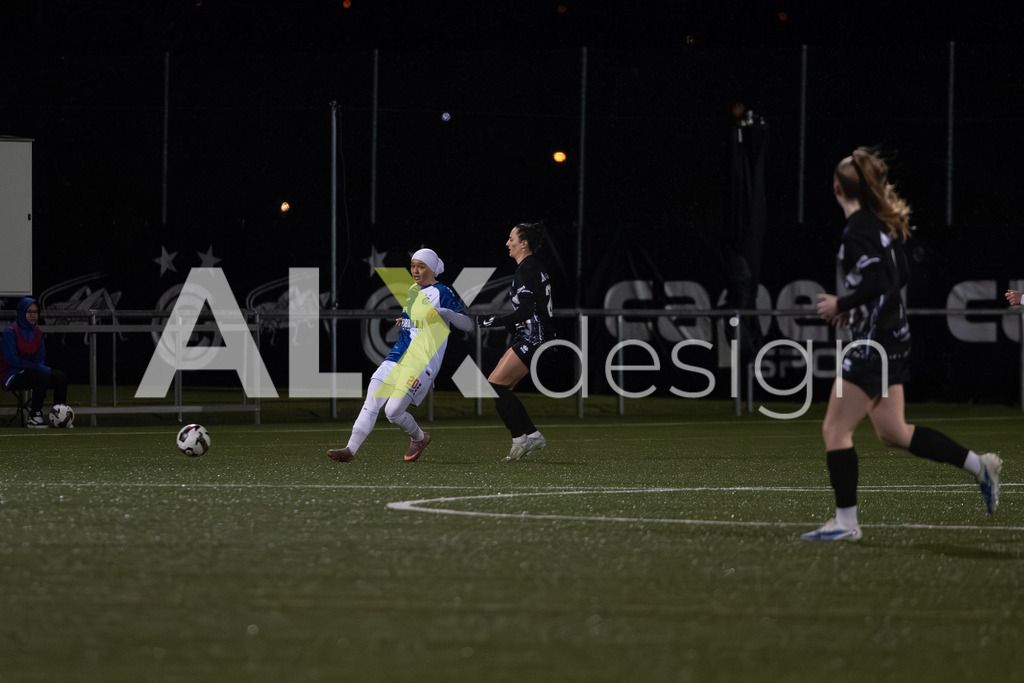 Fußball I Frauen I Saison 2025-2026 I AXA Women's Super League | Women I 14. Spieltag I Grasshoppers Club Zürich - FC Luzern I 14.02.2026 | 20 Imane Touriss (MA) (GC Zürich) – Angriff - Realisiert mit Pictrs.com