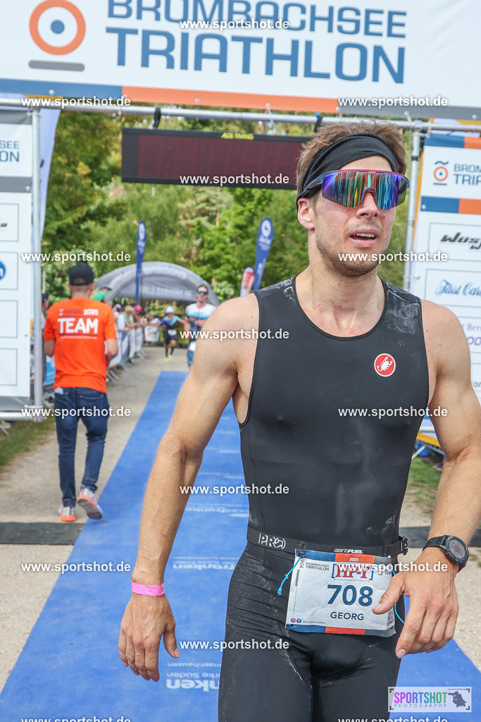 LUR_5926 | Rund um das Thema Sport-Event-Fotografie & individuelle Teilnehmerfotos. Jeder Teilnehmer wird fotografiert.