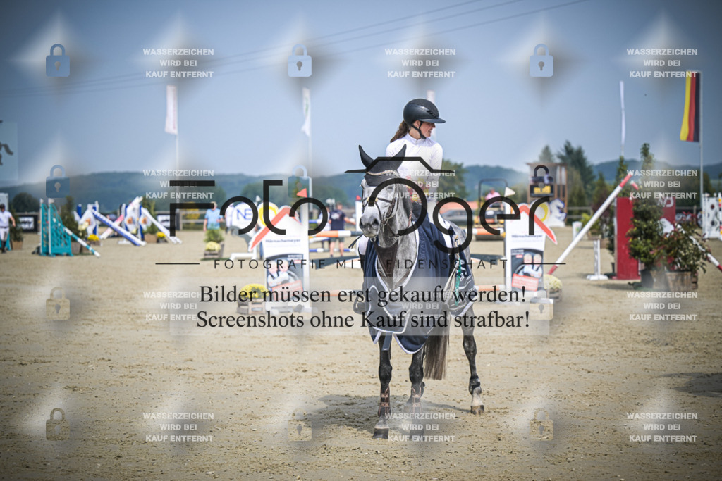 DOS_0045 | Entdecke hochwertige Reitturnierfotos von Foto Oger. Professionell, emotional und authentisch – jetzt Lieblingsmomente im Shop bestellen.Deutschlandweite Turnierfotografie. - Realisiert mit Pictrs.com