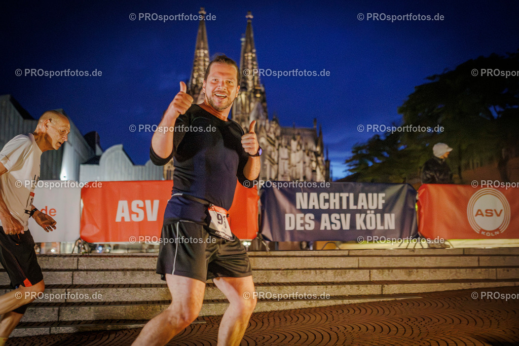 23. Nachtlauf des ASV Koeln; Koeln, 13.05.26 | Impressionen vom 23. Nachtlauf des ASV Koeln am 13.05.26 in der  von Koeln (Deutschland). Foto: BEAUTIFUL SPORTS/Bernd Hoffmann