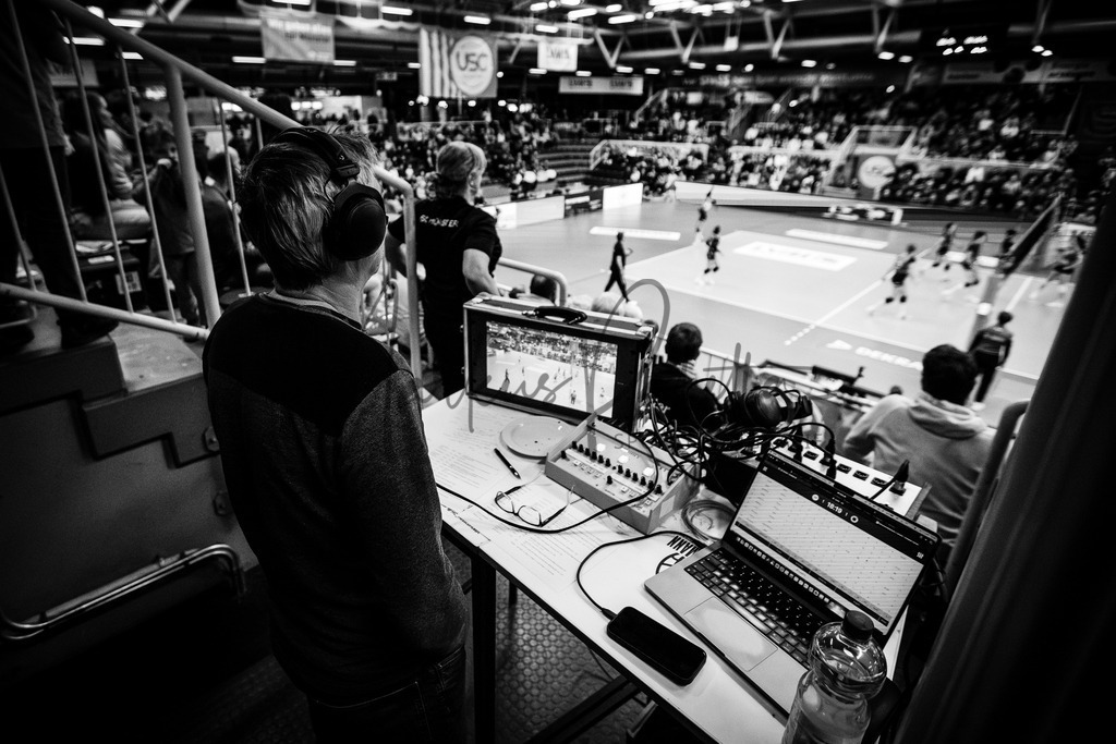 Volleyball, 1. Bundesliga Frauen, Hauptrunde, 8. Spieltag, Saison 2025/2026: USC Münster - Dresdner SC | 1. Bundesliga Frauen, Hauptrunde, 8. Spieltag, Saison 2025/2026, USC Münster empfängt Dresdner SC in der Sporthalle Berg Fidel in Münster. Foto: sportfotografie.ms | Markus Paletta - Realisiert mit Pictrs.com