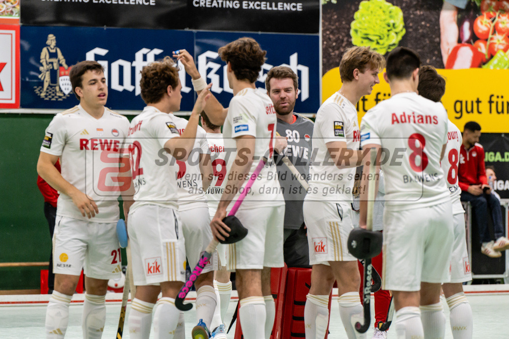 SFE_20250112_0022 | Köln, Deutschland, 12.01.2025:  ßHockey 1. Bundesliga Damen Rot-Weiss Köln - Crefelder HTC im KTHC Stadion Rot-Weiss Köln Tennis and Hockey Club am 12.01.2025 in Köln, Deutschland. (Foto von Stephan Fehrmann)Köln, Germany, 12.01.2025: ßHockey 1. Bundesliga Damen Rot-Weiss Köln - Crefelder HTC in KTHC Stadion Rot-Weiss Köln Tennis and Hockey Club at 12.01.2025 in Köln, Deutschland. (Foto from Stephan Fehrmann)