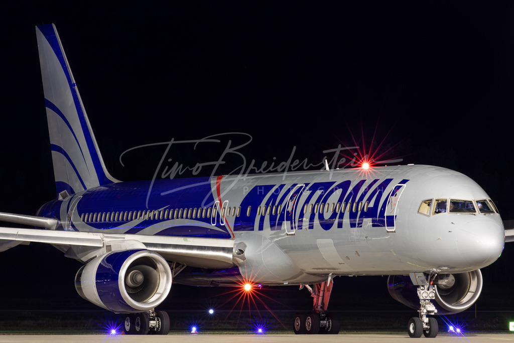 I11A1068 | Buy high-quality aviation and travel photography prints by professional photographer Timo Breidenstein. Authentic images, professionally printed, worldwide shipping. - Realisiert mit Pictrs.com