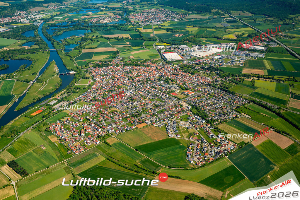 Luftaufnahme von Knetzgau - Die Luftaufnahme wurde 2025 vom UL-Flugzeug heraus erstellt ( keine Drohne ) - Hochauflösende Luftaufnahme - für professionelle Ausdrucke geeignet. Die Geschenkidee !Mit Lizenz und Bildrechte bestellbar