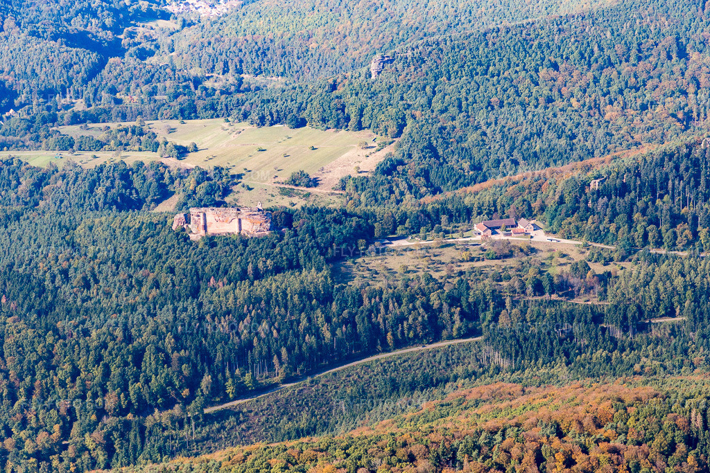 Aerial view: Fleckenstein Castle Ruins in Lembach in the state Bas-Rhin, France.Photo: IMG_095077.jpg taken on 10/16/2016 by Werner Riehm/FLY-FOTO.comResolution of the original: 5472 x 3648 px