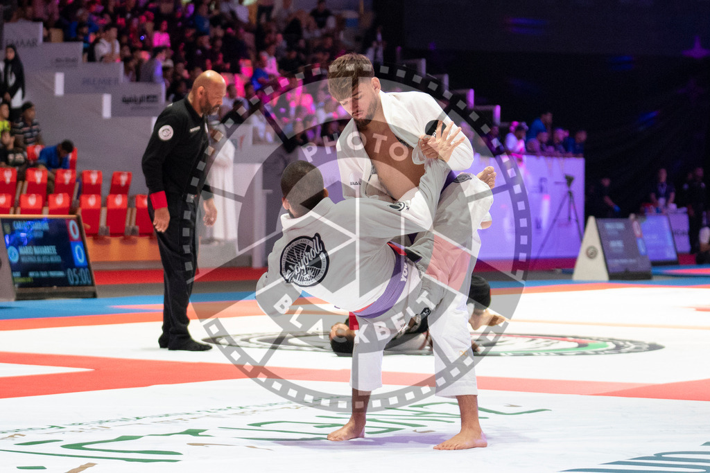 20231109PBB5167 | Fighters compete during the AJP World Professional Championship in the Mubadala Arena in Abu Dhabi, Arab United Emirates, on November 9, 2023.