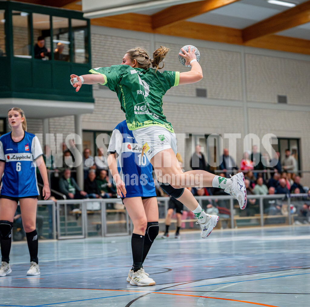 Handball I Frauen I Saison 2025-2026 I 3. Liga Staffel Nord I 10. Spieltag I SC SFN Vechta - HSG Blomberg-Lippe II I 0772 | Svenja Ruhöfer (10, SC SFN Vechta) - Realisiert mit Pictrs.com