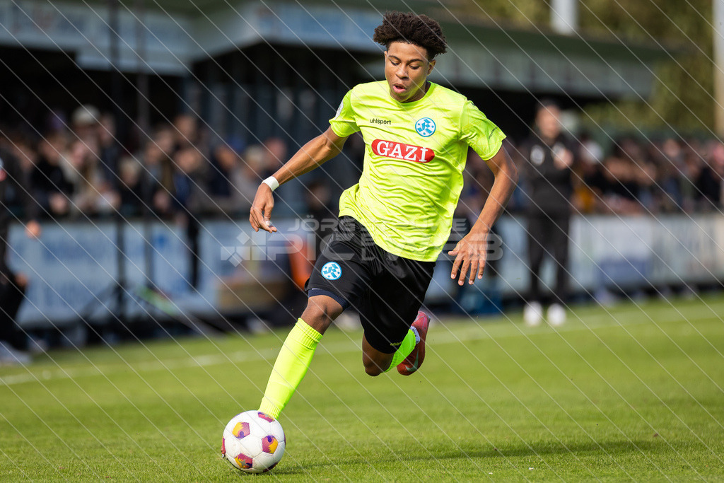 20251003_Picselweb-Fotografie_1R3_2038 | DFB Pokal 2. Runde, JFV A/O/B/H/H - SV Stuttgarter Kickers, Foto: Jörg Struwe - picselweb.de - Realisiert mit Pictrs.com