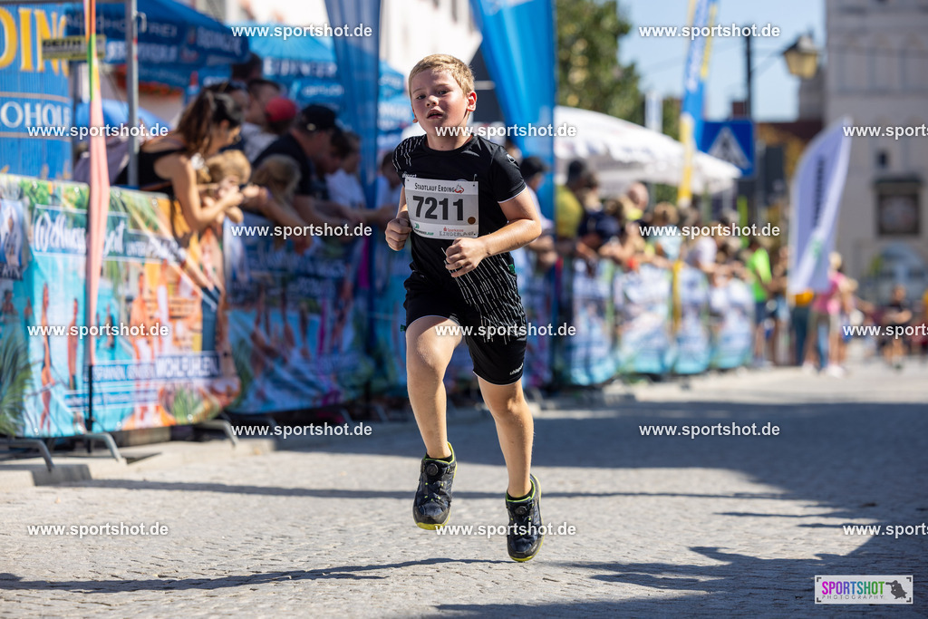 VJ__3202 | Stadtlauf Erding 2025 #stadtlauferding #erdingstadtlauf #stadtlauf_erding #laufmotivation #trisporterding #yourpictrs #sportshot_your_pictrs